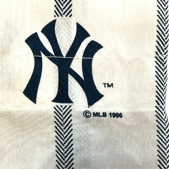 Vintage 1996 New York Yankees MLB Window Curtain Set – 4 Panels, 2 Valances, 4 T - Picture 4 of 4